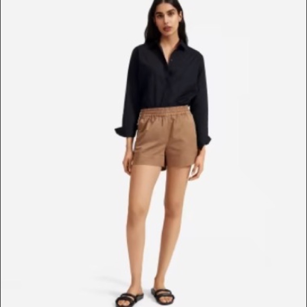 Everlane - NWT - the easy short short - 12